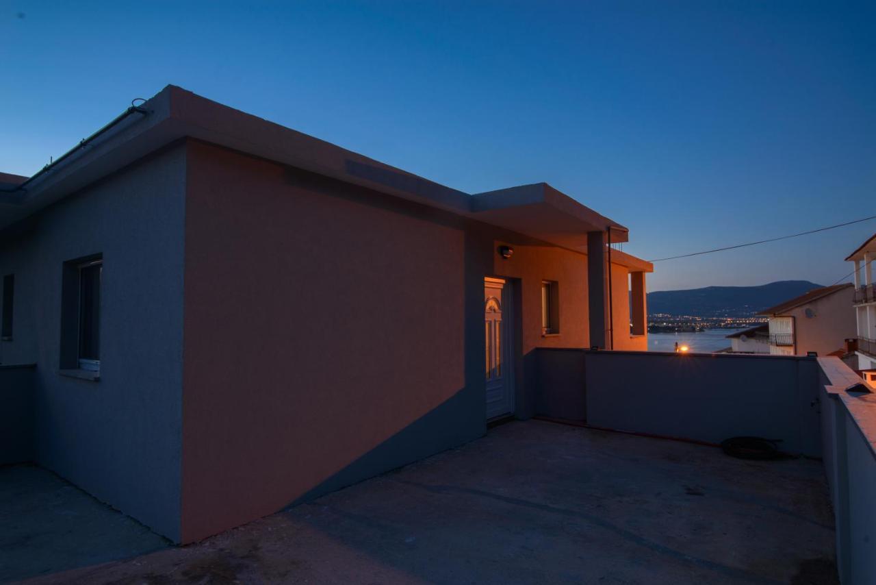 Apartments Pelja Trogir Ngoại thất bức ảnh