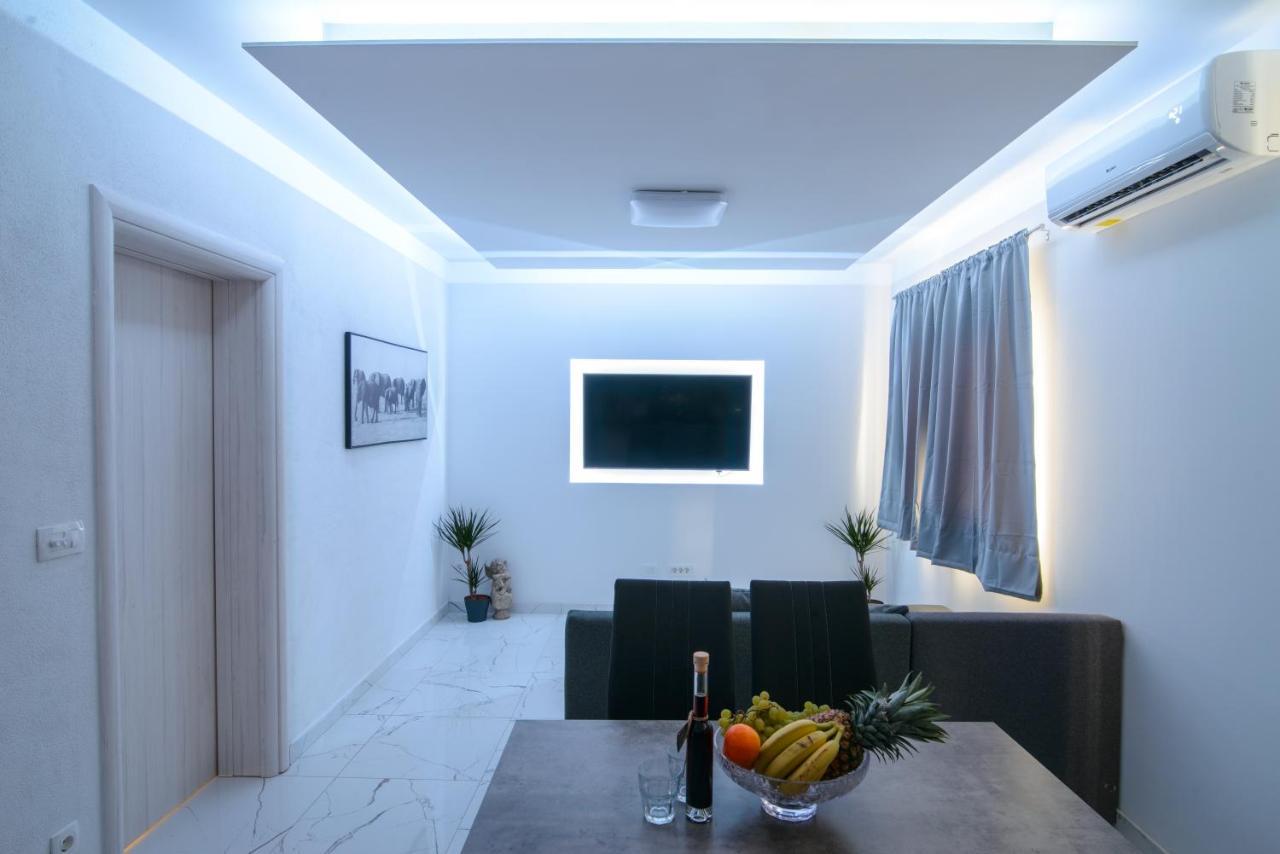 Apartments Pelja Trogir Ngoại thất bức ảnh