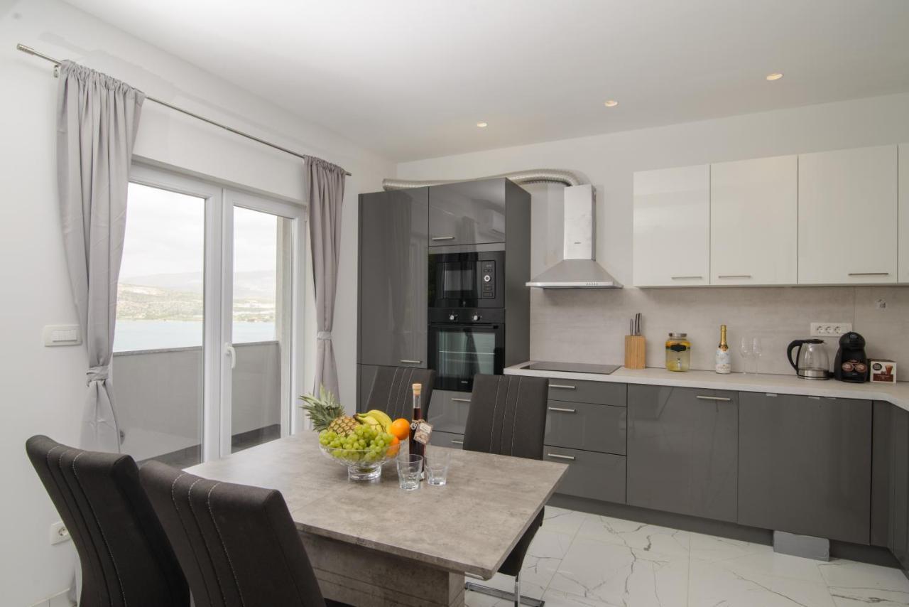 Apartments Pelja Trogir Ngoại thất bức ảnh
