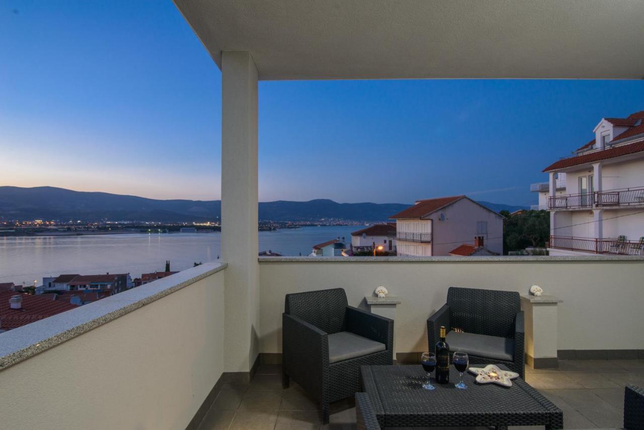 Apartments Pelja Trogir Ngoại thất bức ảnh