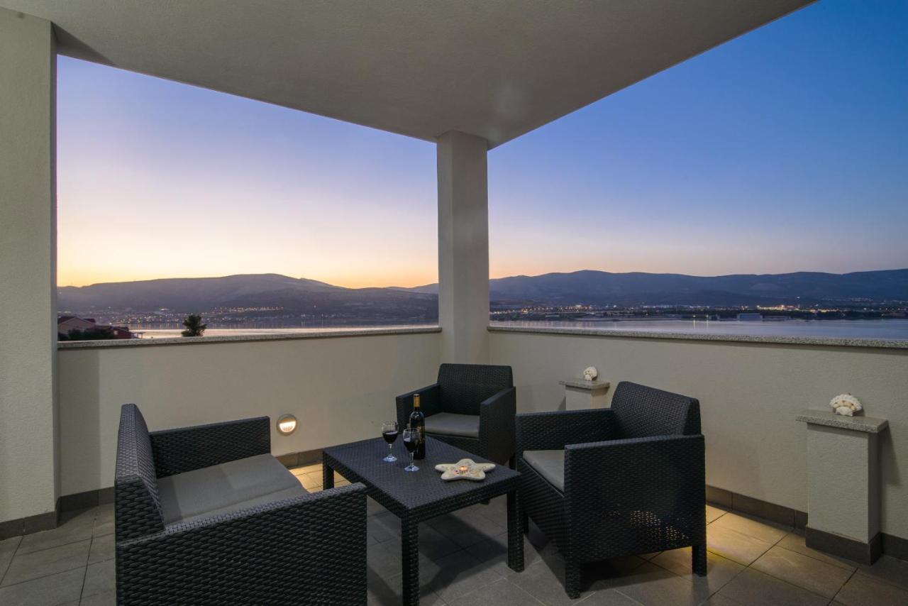 Apartments Pelja Trogir Ngoại thất bức ảnh