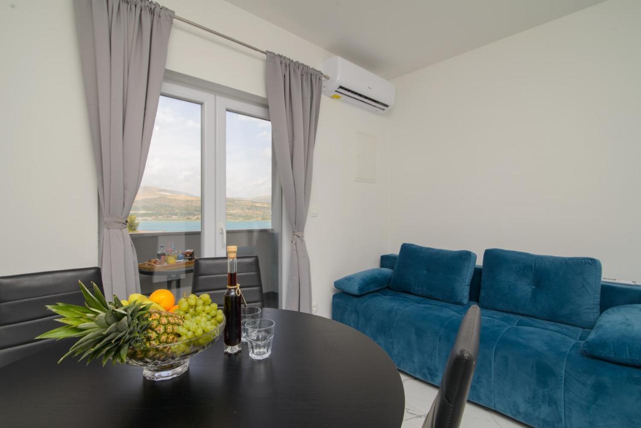 Apartments Pelja Trogir Ngoại thất bức ảnh